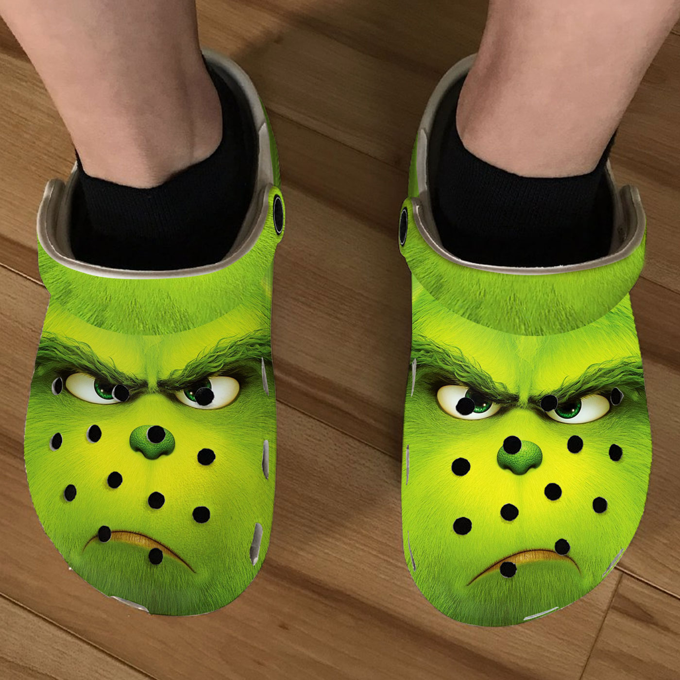 The Grinch Slippers - Design by Crocodile