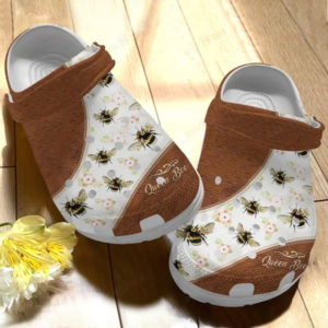 Queen Bee Floral Pattern Slippers