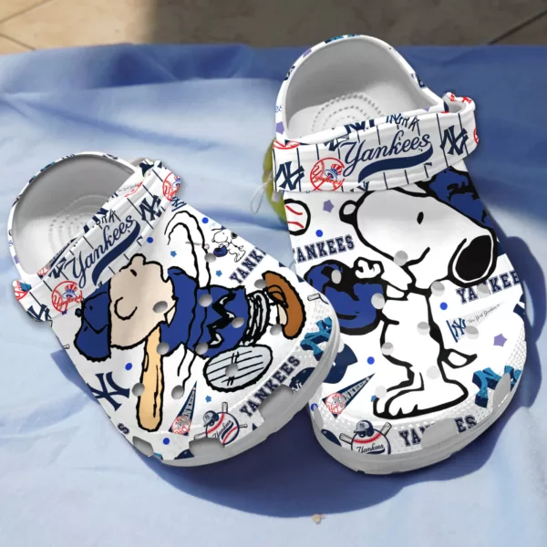 Peanuts Snoopy New York Yankees Crocs For Kids And Adults