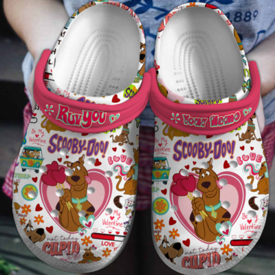 lovely-scooby-doo-valentines-day-unisex-clogs-perfect-gift-for-couple-rlck3